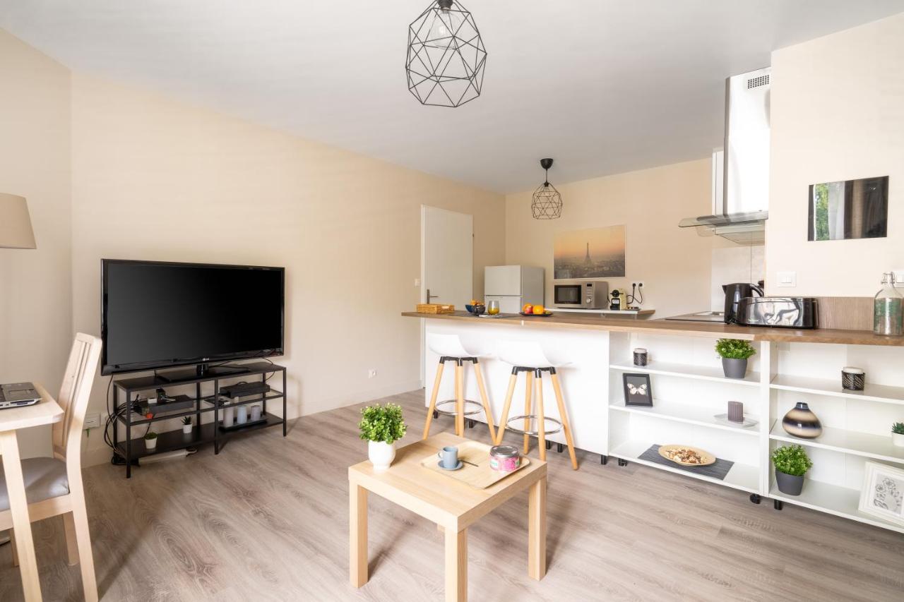 Logement Noah Courcouronnes ภายนอก รูปภาพ