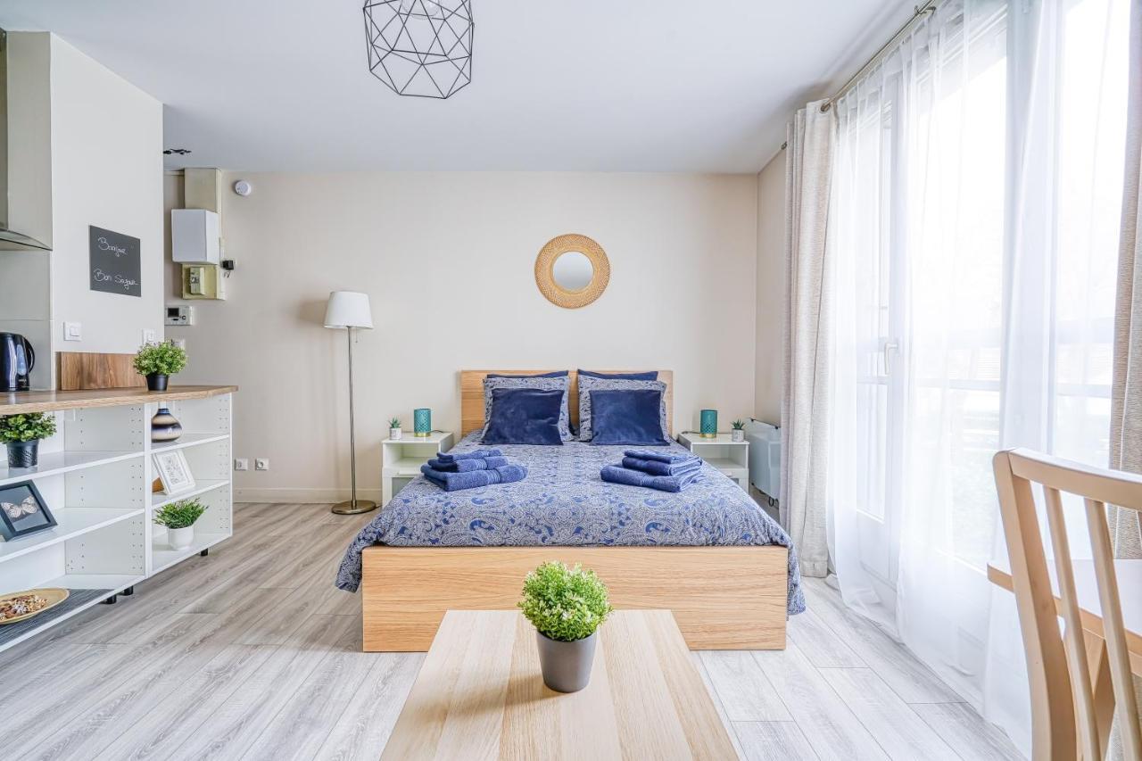 Logement Noah Courcouronnes ภายนอก รูปภาพ