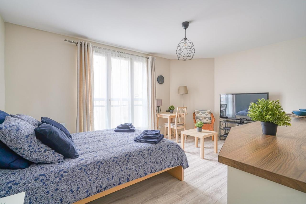 Logement Noah Courcouronnes ภายนอก รูปภาพ